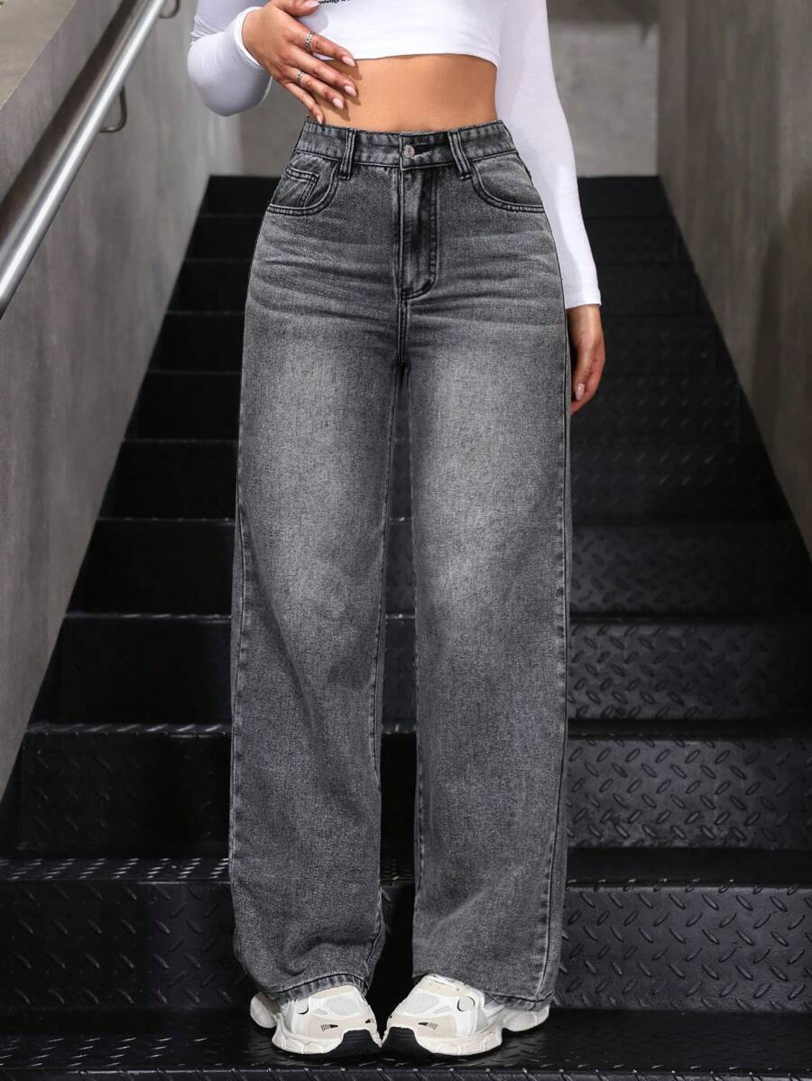 Women's Retro Washed Straight-Leg Jeans – Mid-Waist