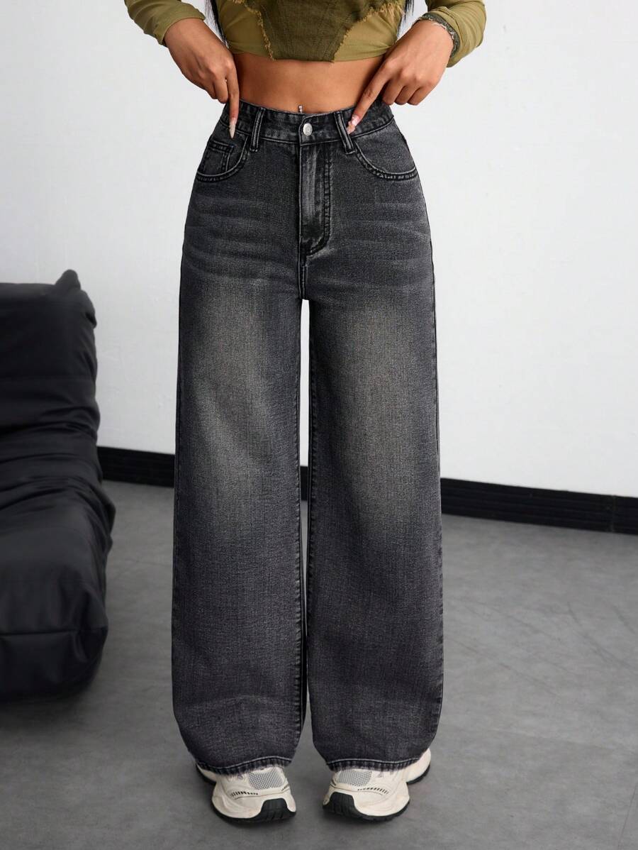 Women's Retro Washed Straight-Leg Jeans – Mid-Waist