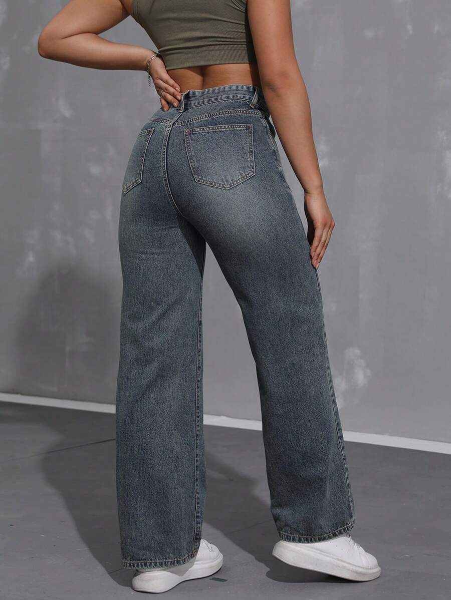 Women's Retro Washed Straight-Leg Jeans – Mid-Waist