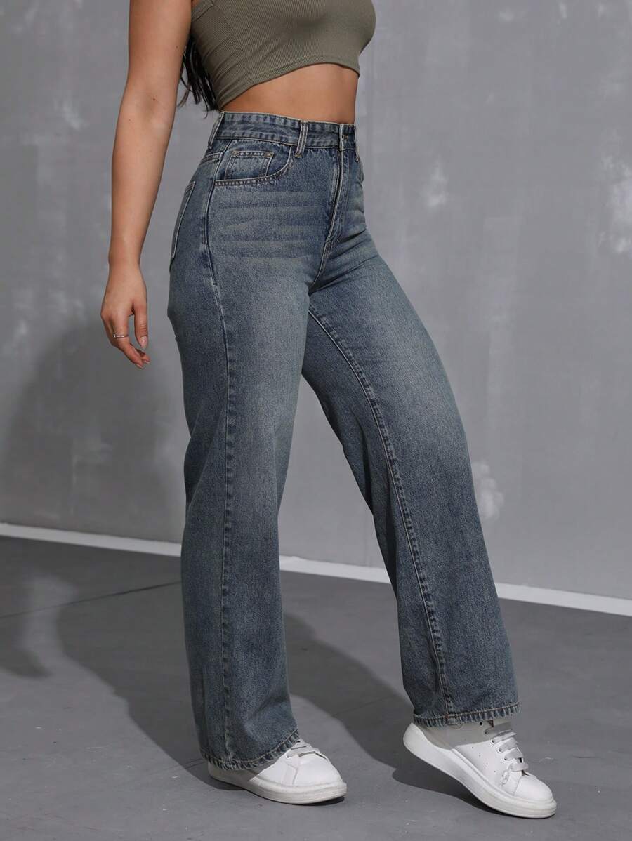 Women's Retro Washed Straight-Leg Jeans – Mid-Waist