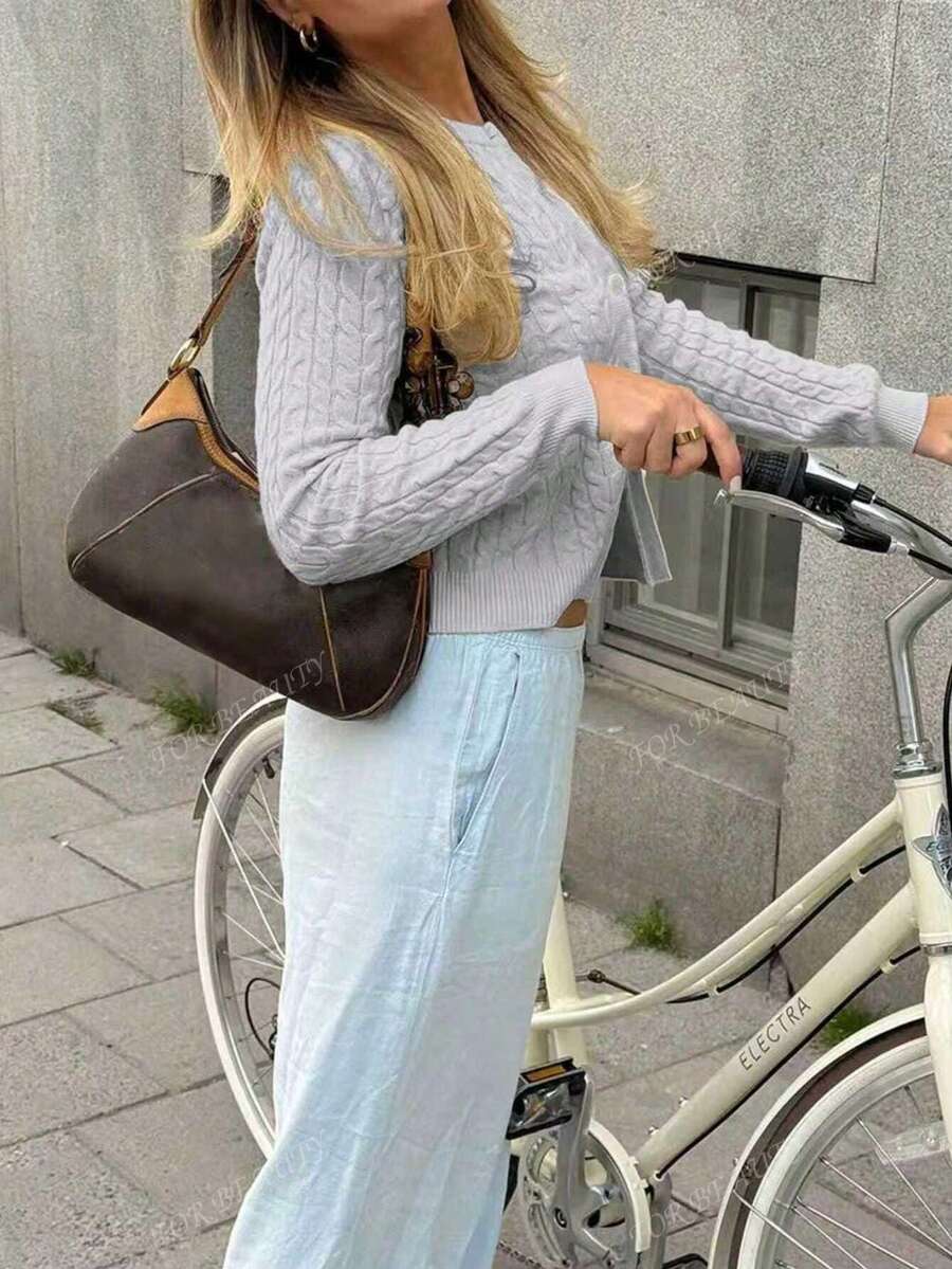 Women's White Round Neck Button-Up Knit Cardigan – Simple & Chic (Autumn/Winter)